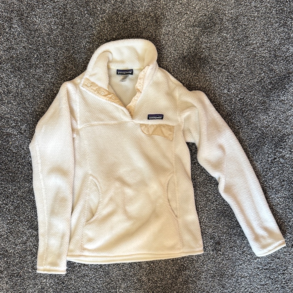 Patagonia Cream Fleece Pullover